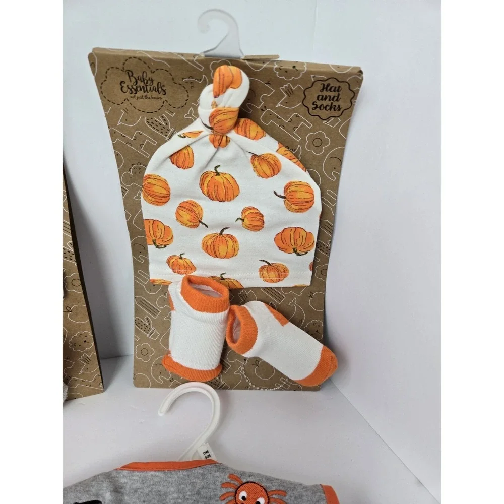 Baby Essentials Halloween‎ bib hat sock lot all NWT First Halloween Fall